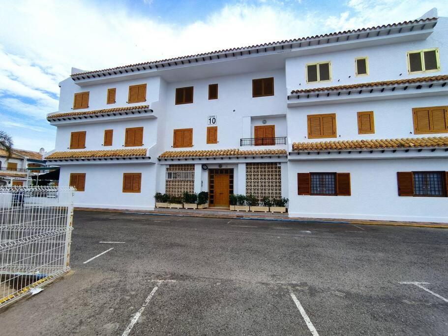 Apartamento Comodo A 300 Metros De La Playa Santa Pola Eksteriør bilde